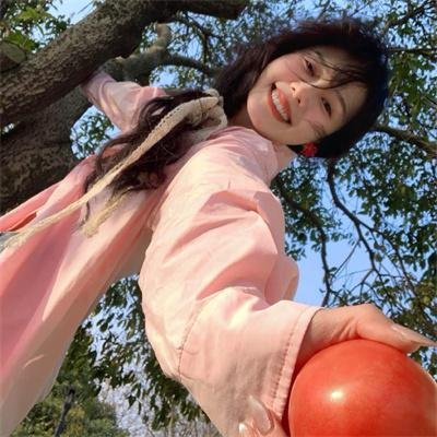 巴黎艳妹